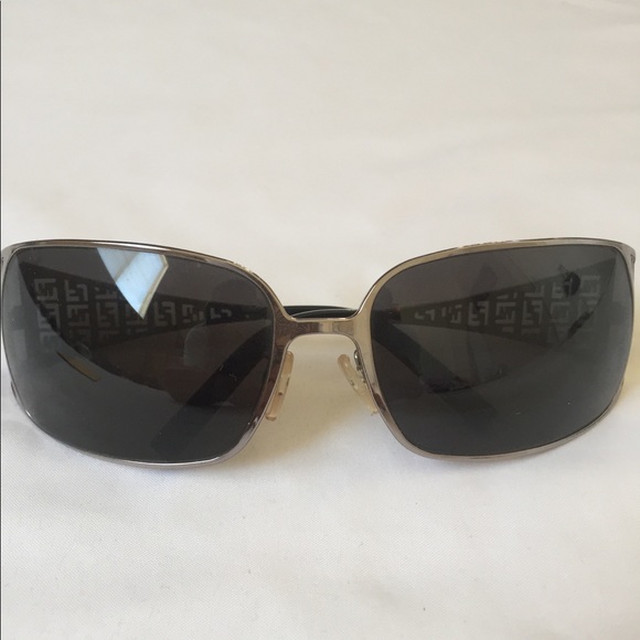 Fendi Metal Frame Sunglasses main image 5